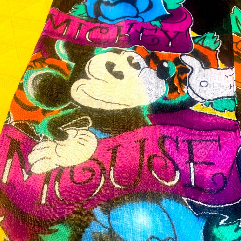 🛍3 for $30 • Classy Mickie Mouse Ladies Scarf
